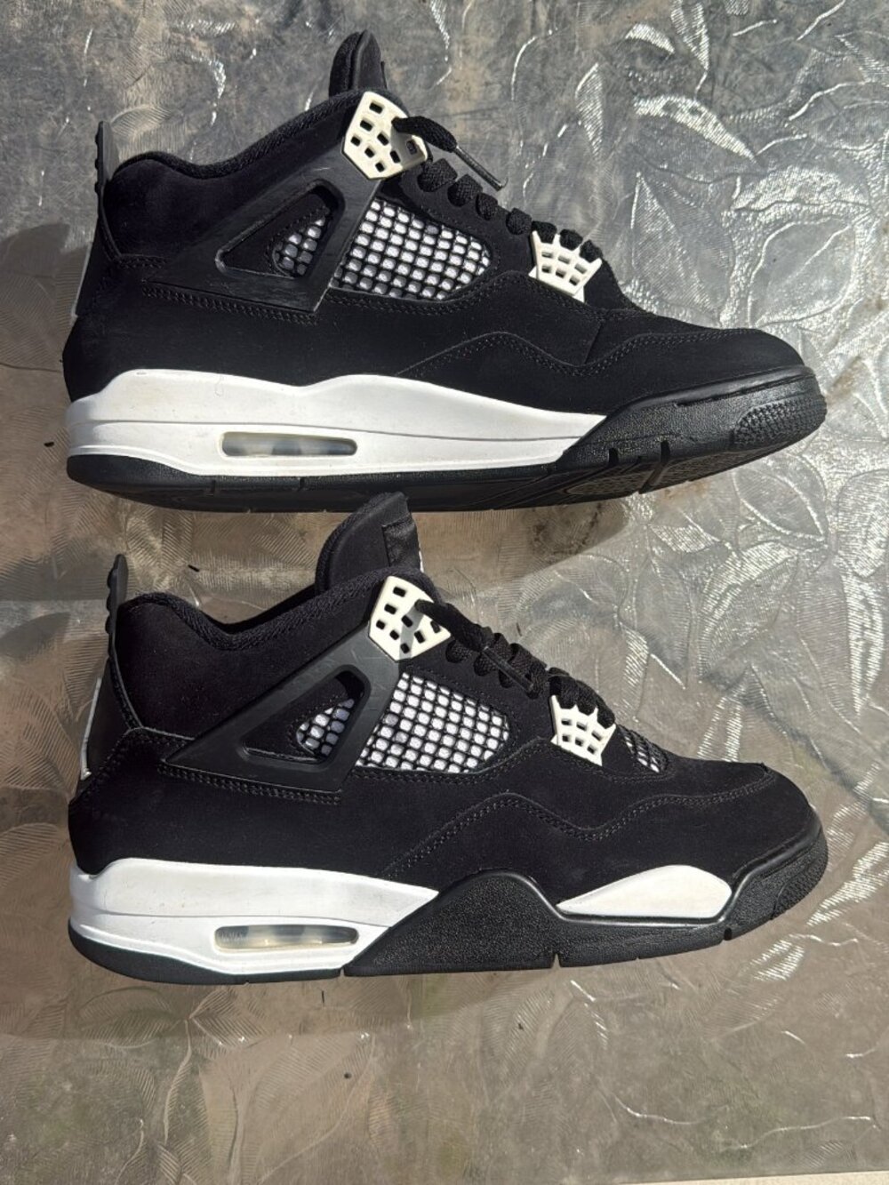 Jordan 4 White Thunder Men Size 10